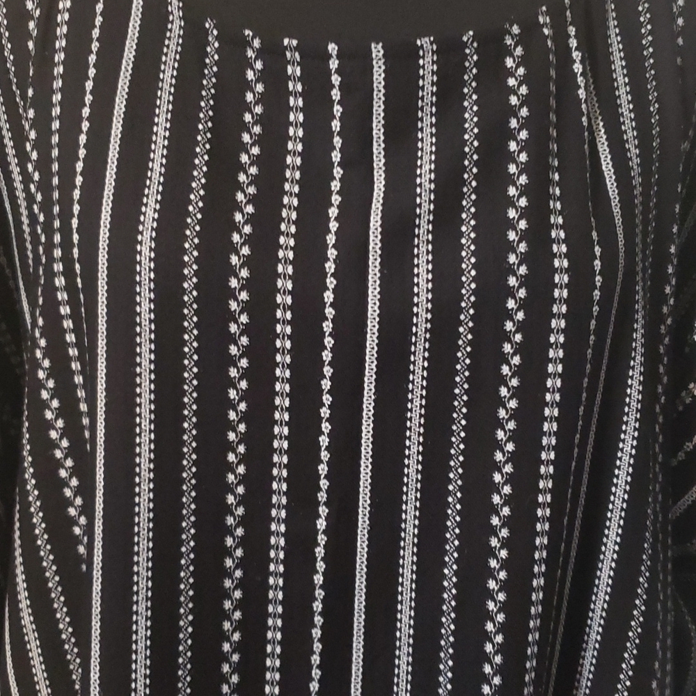 Olio Squared Designer Tops - Picture 3 of 6